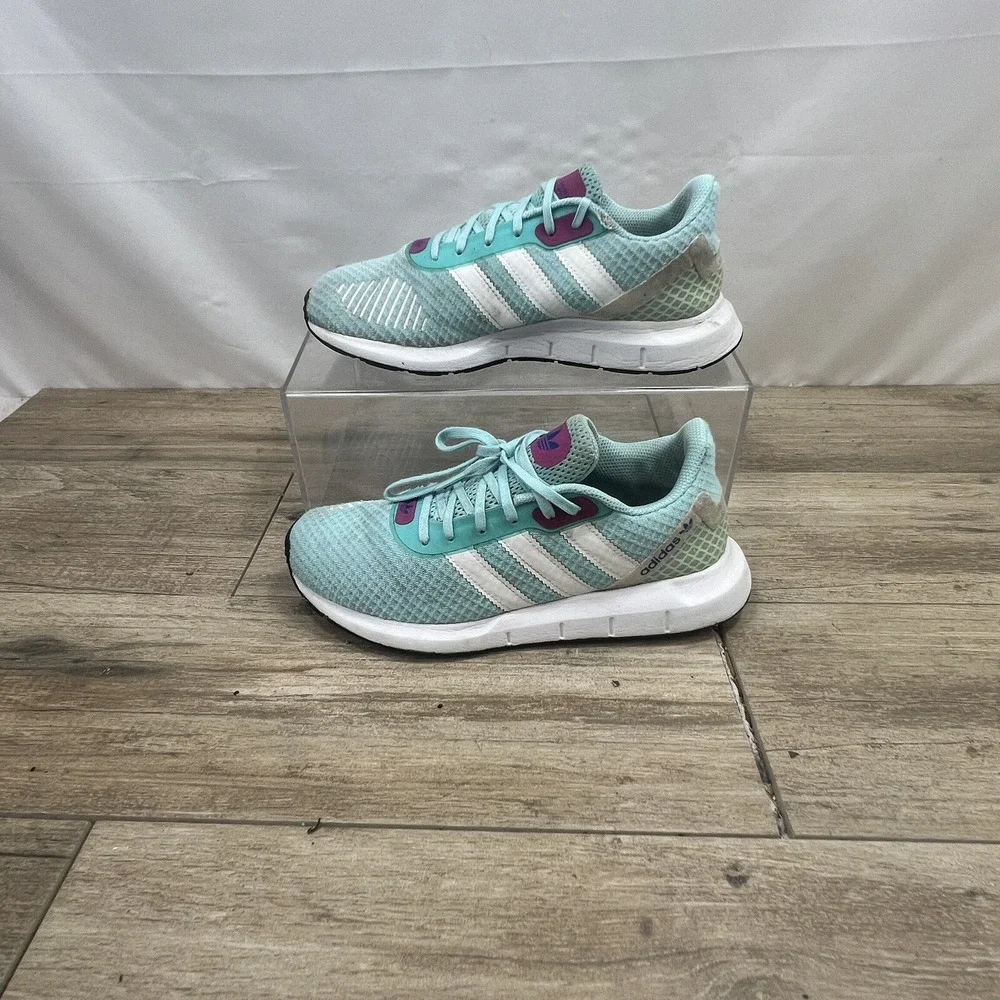 Adidas‎ Swift Run Mint Green Purple White Mesh Athletic Sneakers Womens